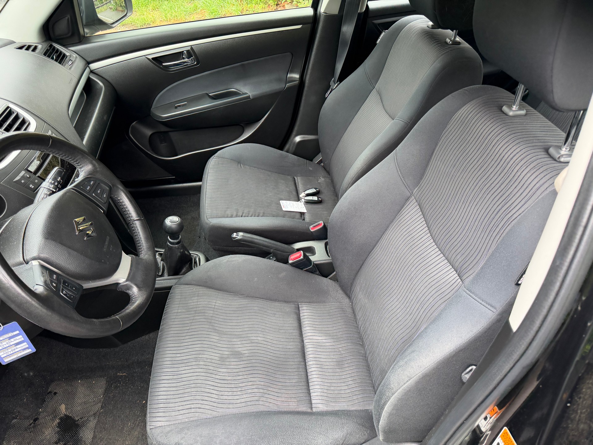 SUZUKI Swift 1.2i 16V GL Top 4x4-image-7