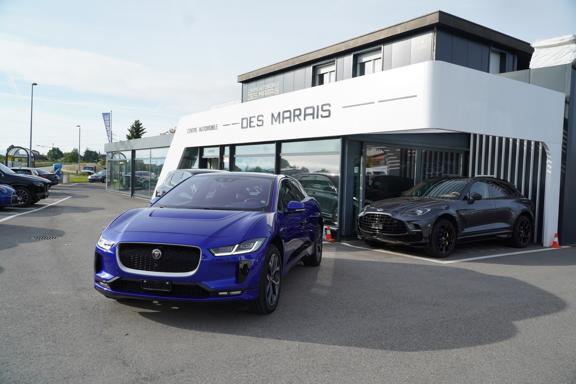 JAGUAR I-Pace EV400 HSE AWD-image-3
