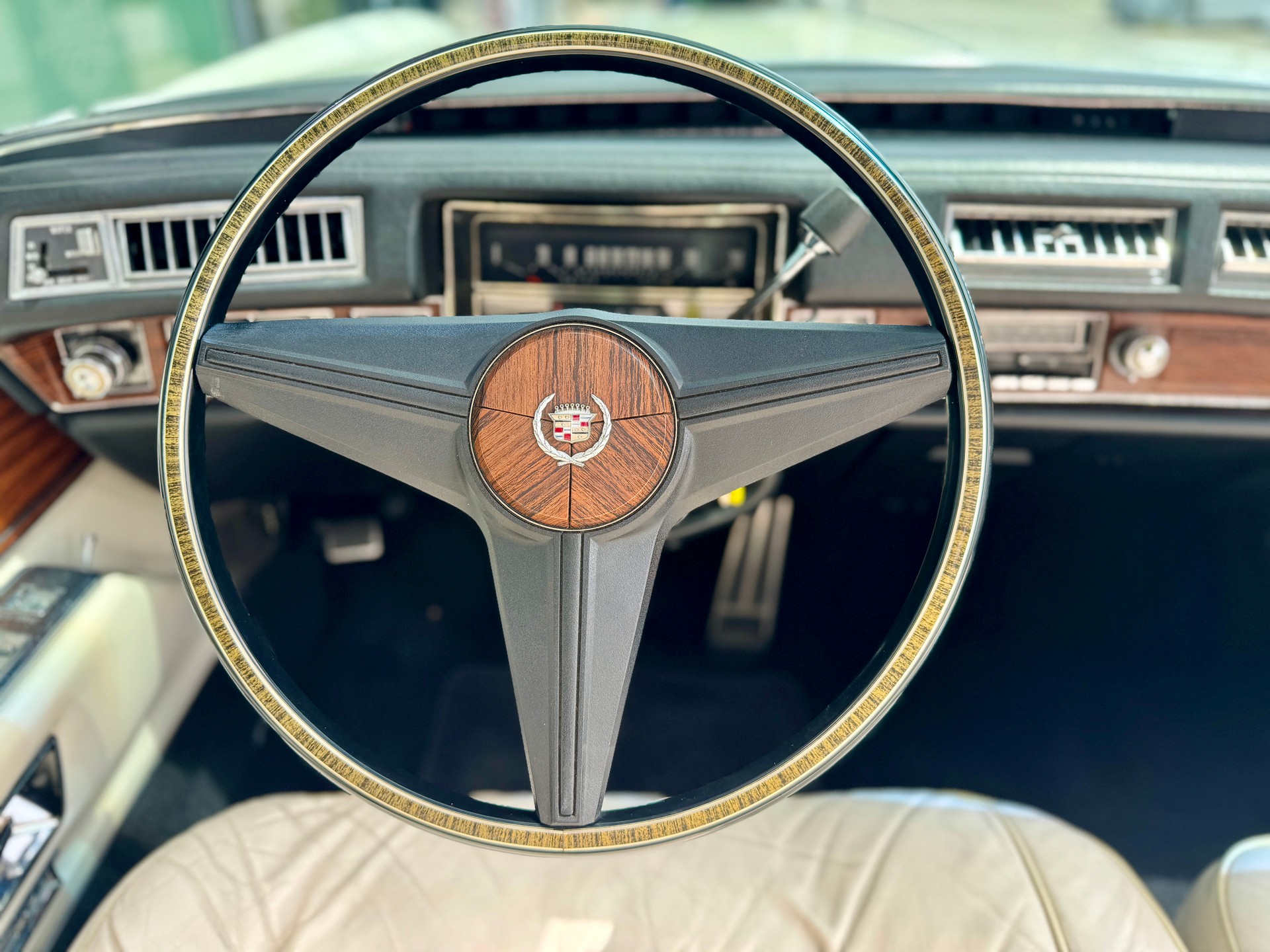 CADILLAC ELDORADO CABRIOLET *Veteran*-image-14