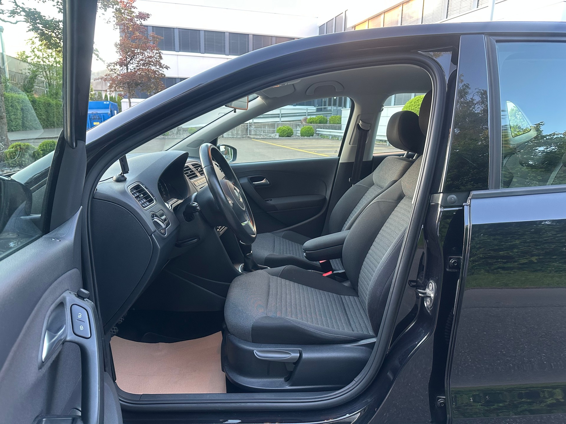 VW Polo 1.2 TSI BlueMotion Technology Comfortline-image-8