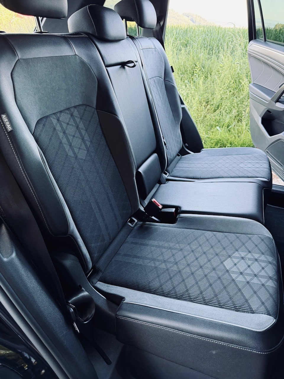 VW 2.0 TSI R-Line DSG Allspace-image-4