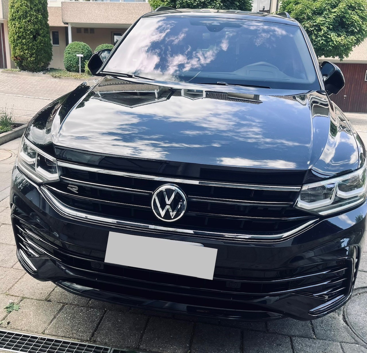 VW 2.0 TSI R-Line DSG Allspace-image-2