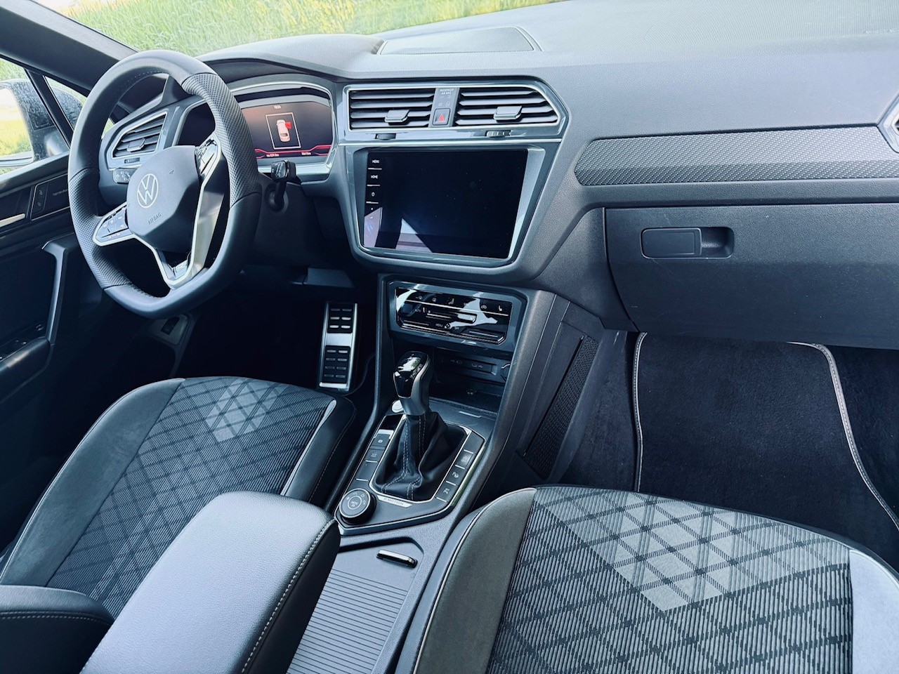 VW 2.0 TSI R-Line DSG Allspace-image-8