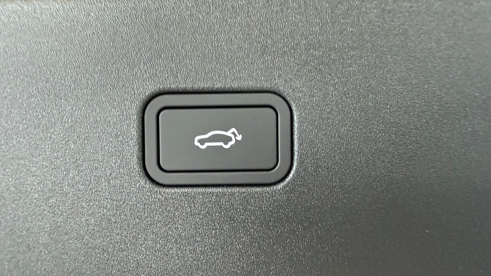 VOLVO EX 30 CC E60 Twin Performance A-image-14
