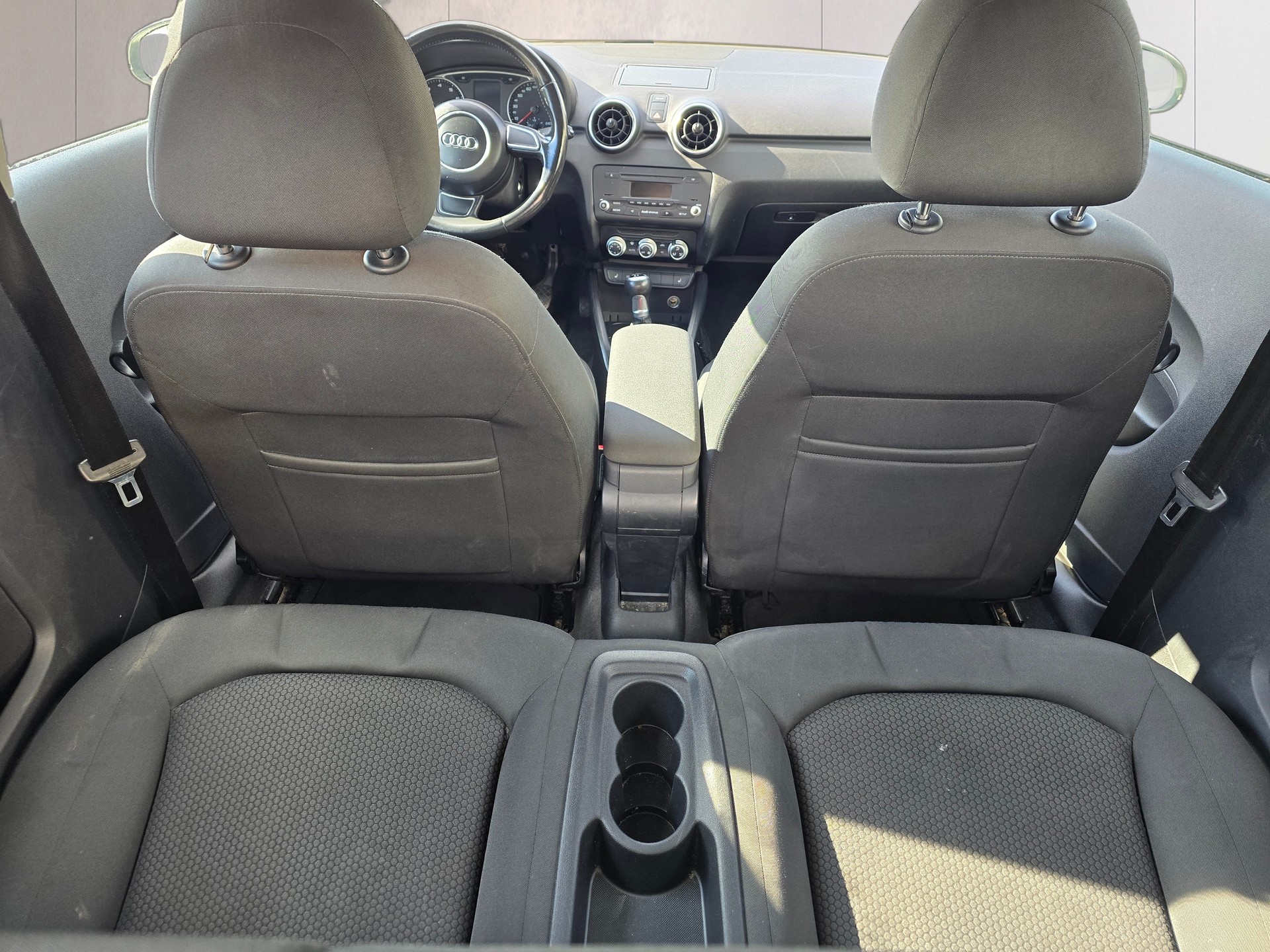 AUDI A1 1.2 TFSI Attraction-image-16