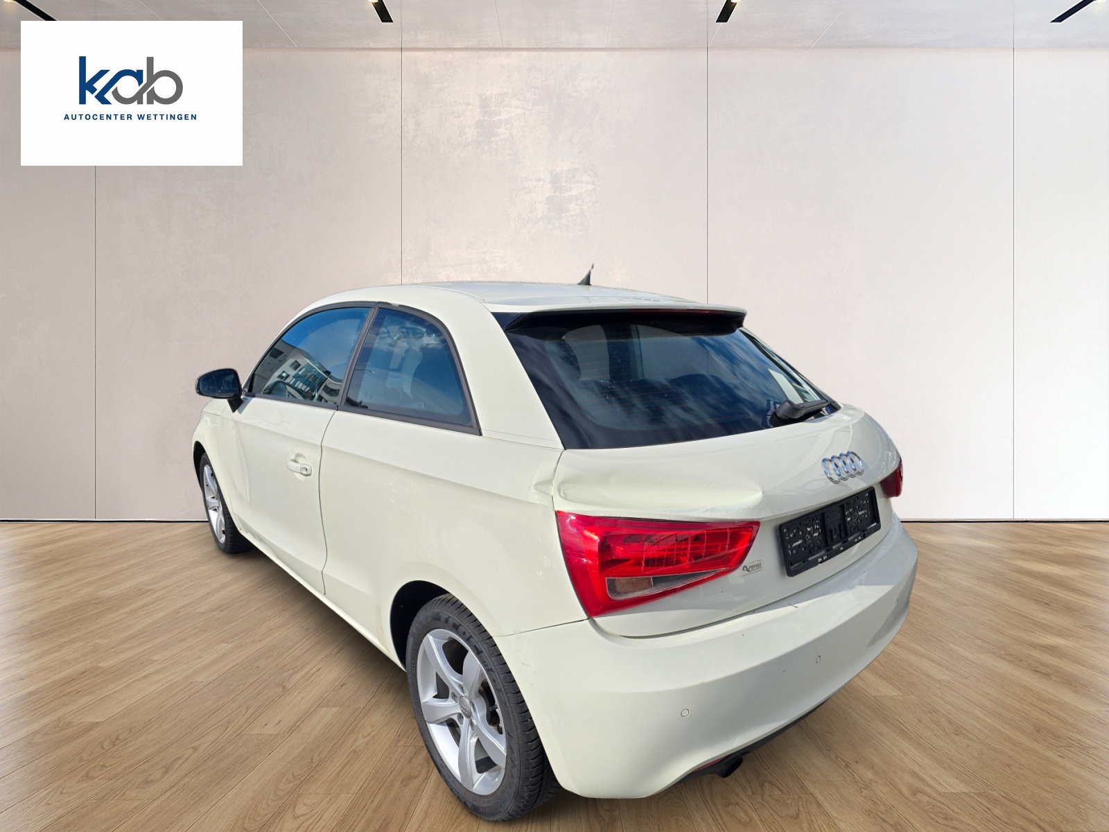 AUDI A1 1.2 TFSI Attraction-image-4