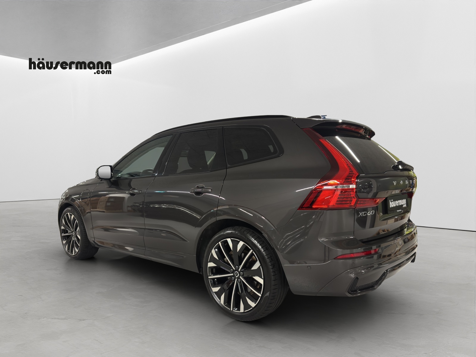 VOLVO XC60 2.0 T8 TE Xcentric eAWD-image-2