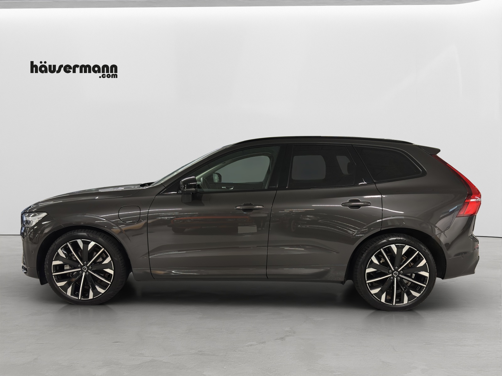 VOLVO XC60 2.0 T8 TE Xcentric eAWD-image-1