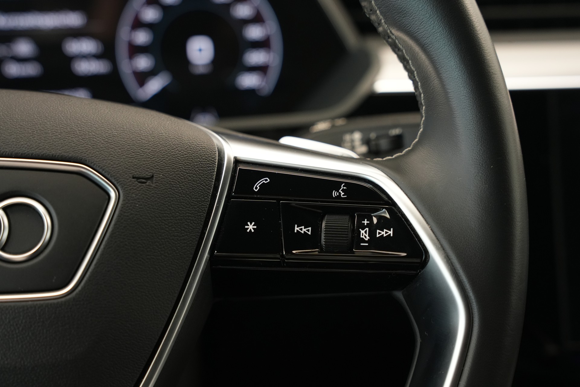 AUDI e-tron 50 Sportback S Line Attraction quattro-image-22