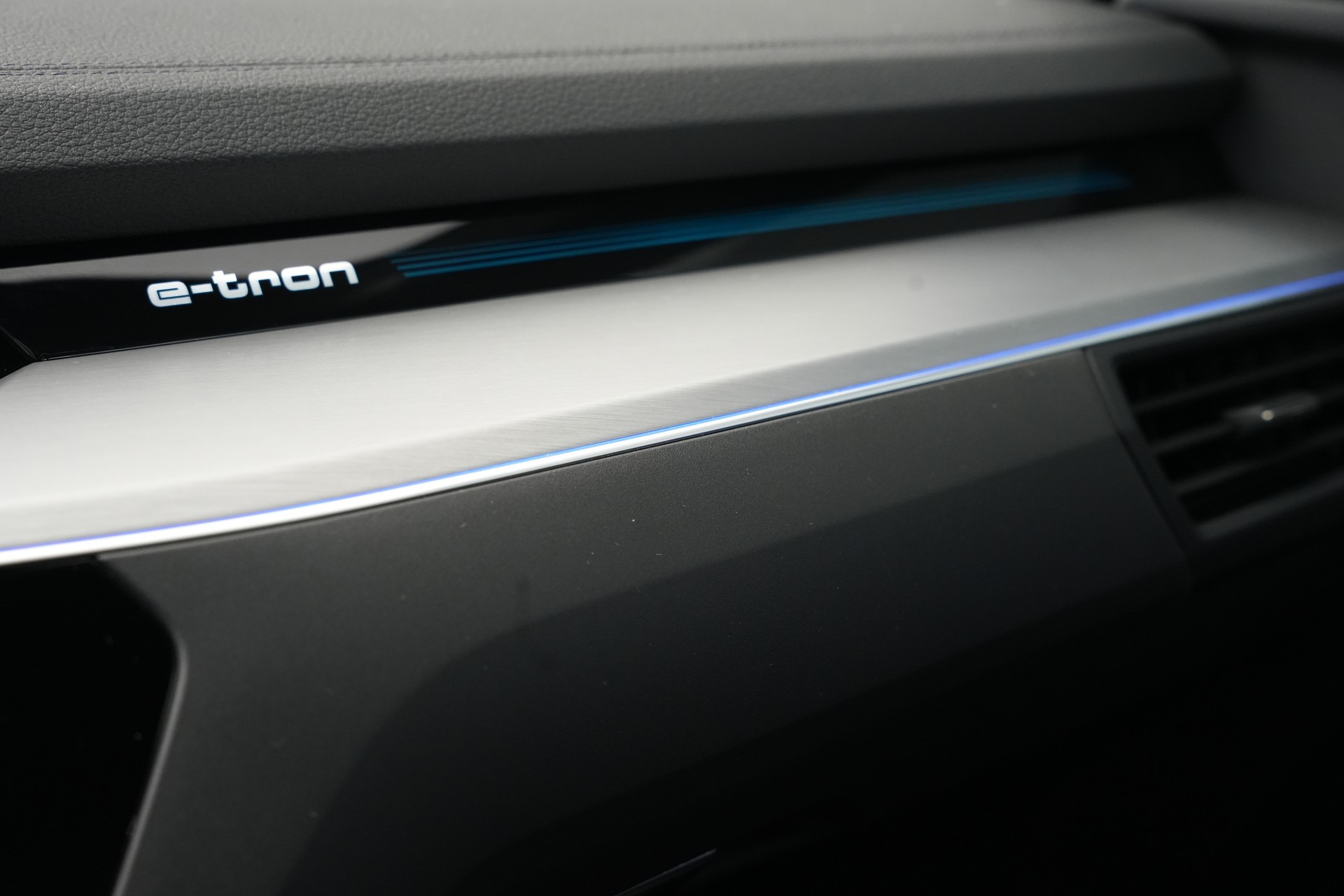AUDI e-tron 50 Sportback S Line Attraction quattro-image-19