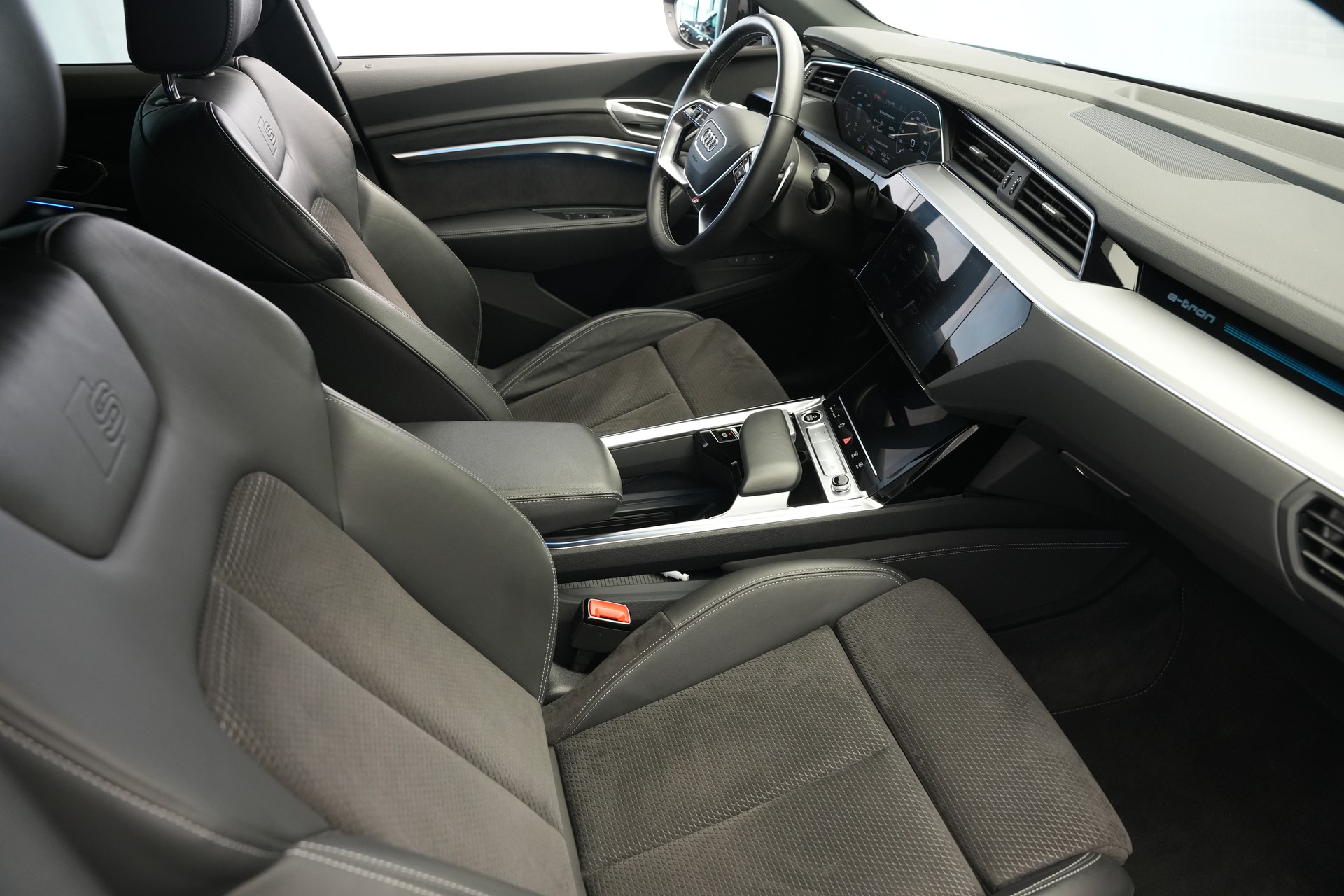 AUDI e-tron 50 Sportback S Line Attraction quattro-image-11