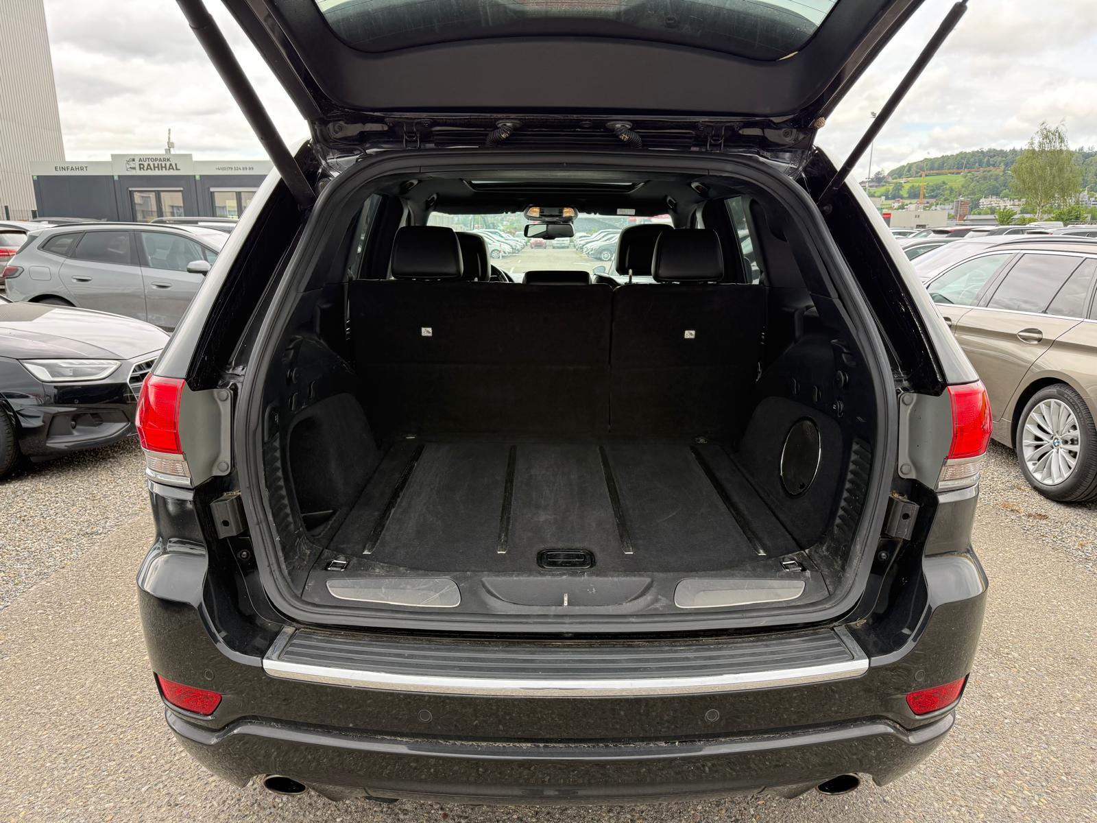 JEEP Grand Cherokee 3.0 CRD 250 Overland-image-15