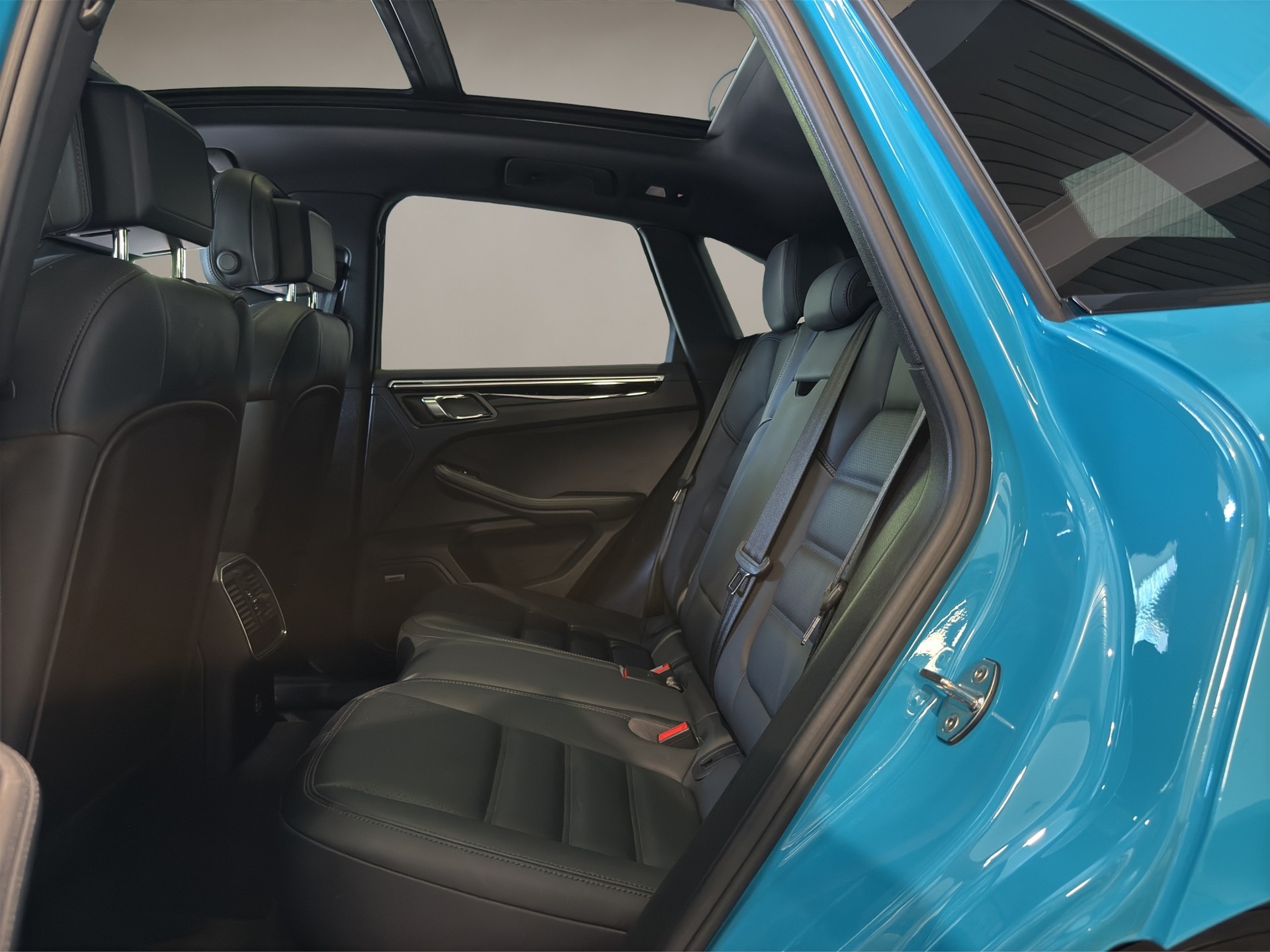 PORSCHE Macan S PDK-image-17