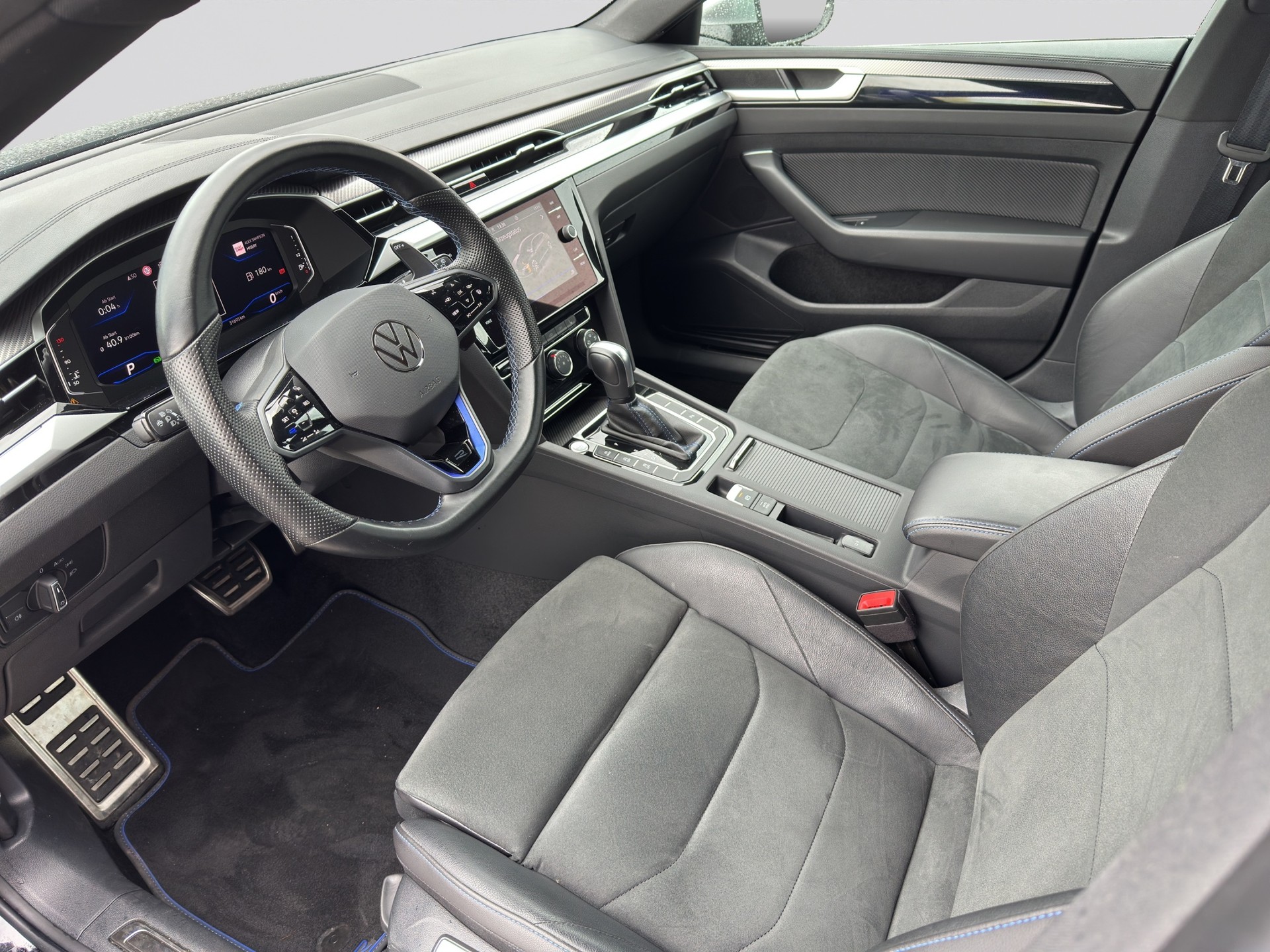 VW Arteon SB 2.0 TSI R 4Motion DSG-image-6