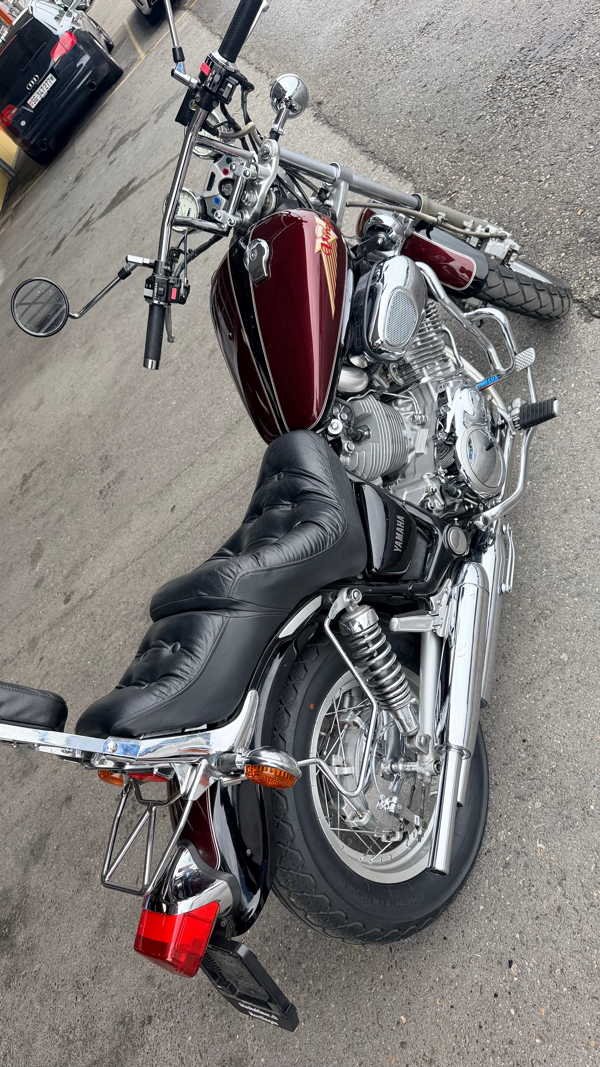 YAMAHA XV 750