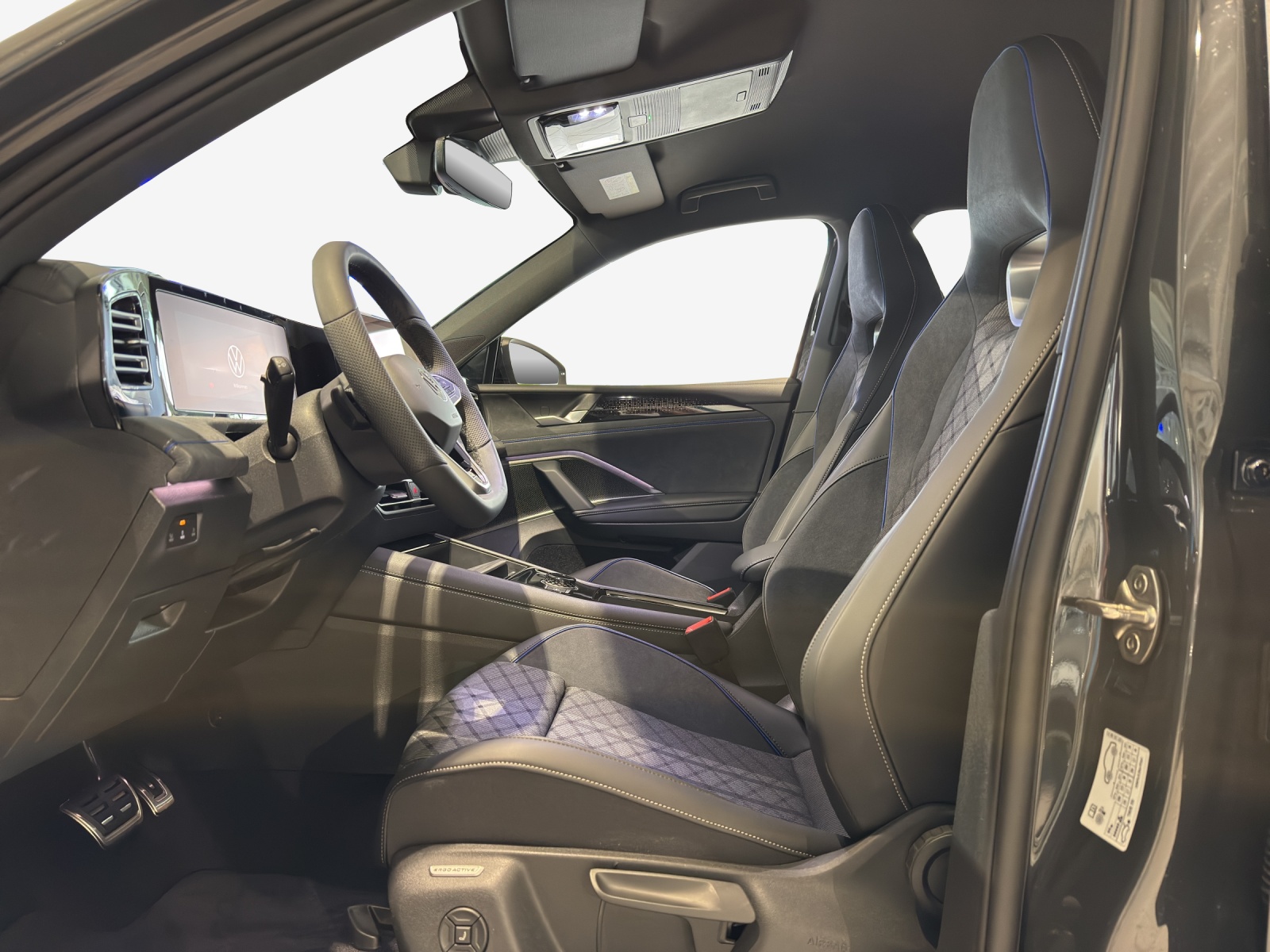 VW Tiguan 1.5 TSI evo2 mHEV R-Line DSG-image-7