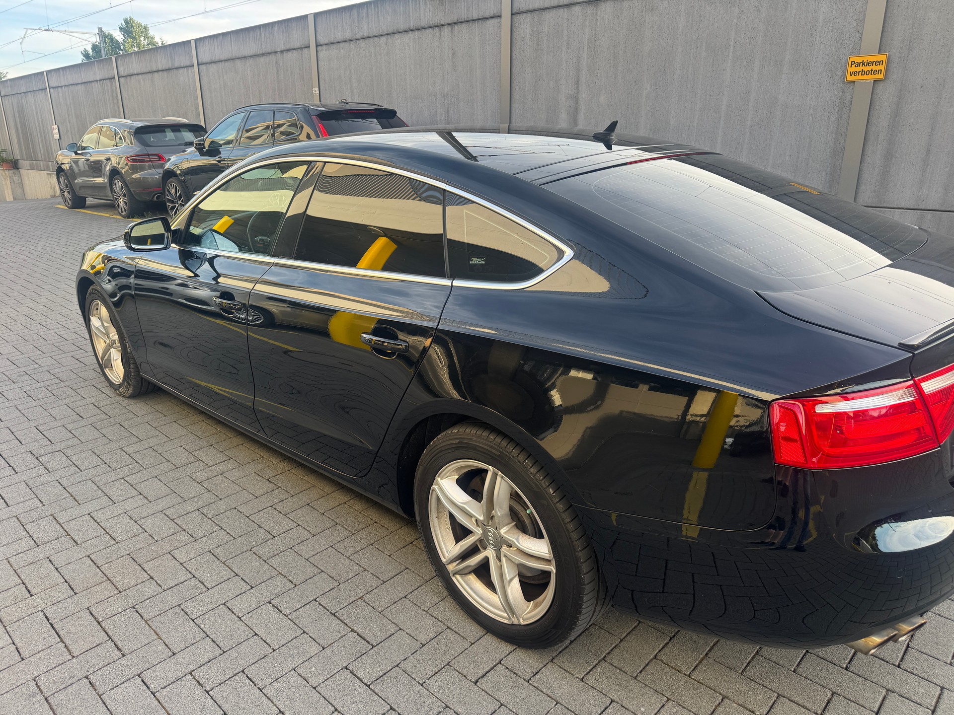 AUDI A5 Sportback 2.0 TDI-image-6