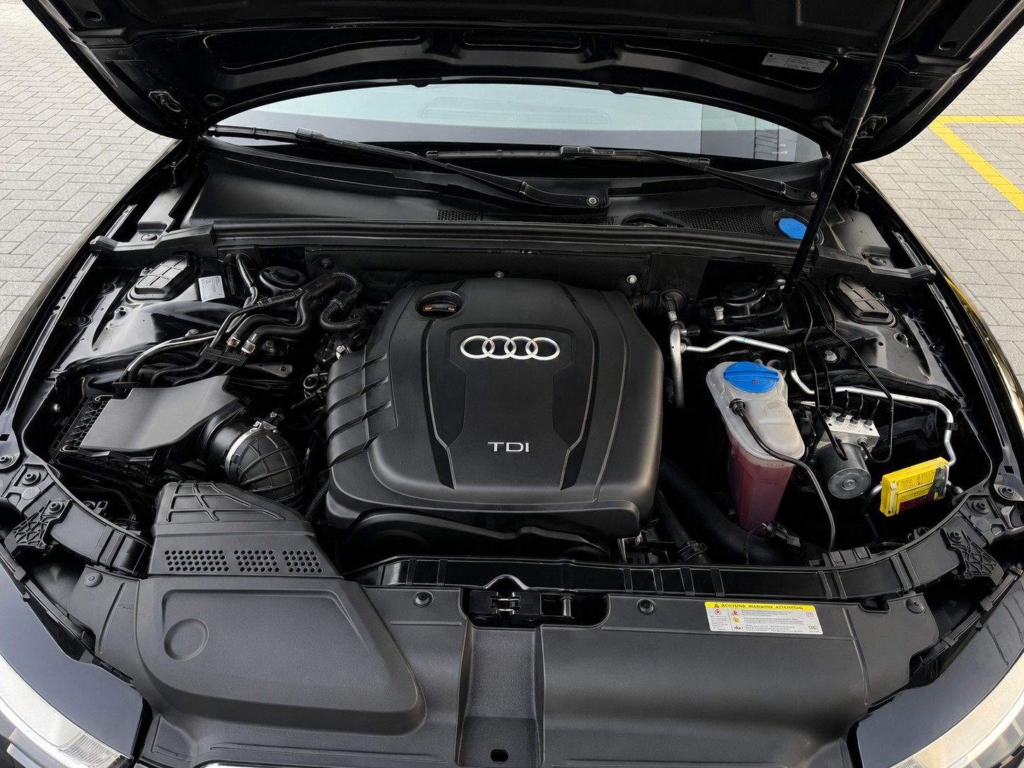 AUDI A5 Sportback 2.0 TDI-image-15