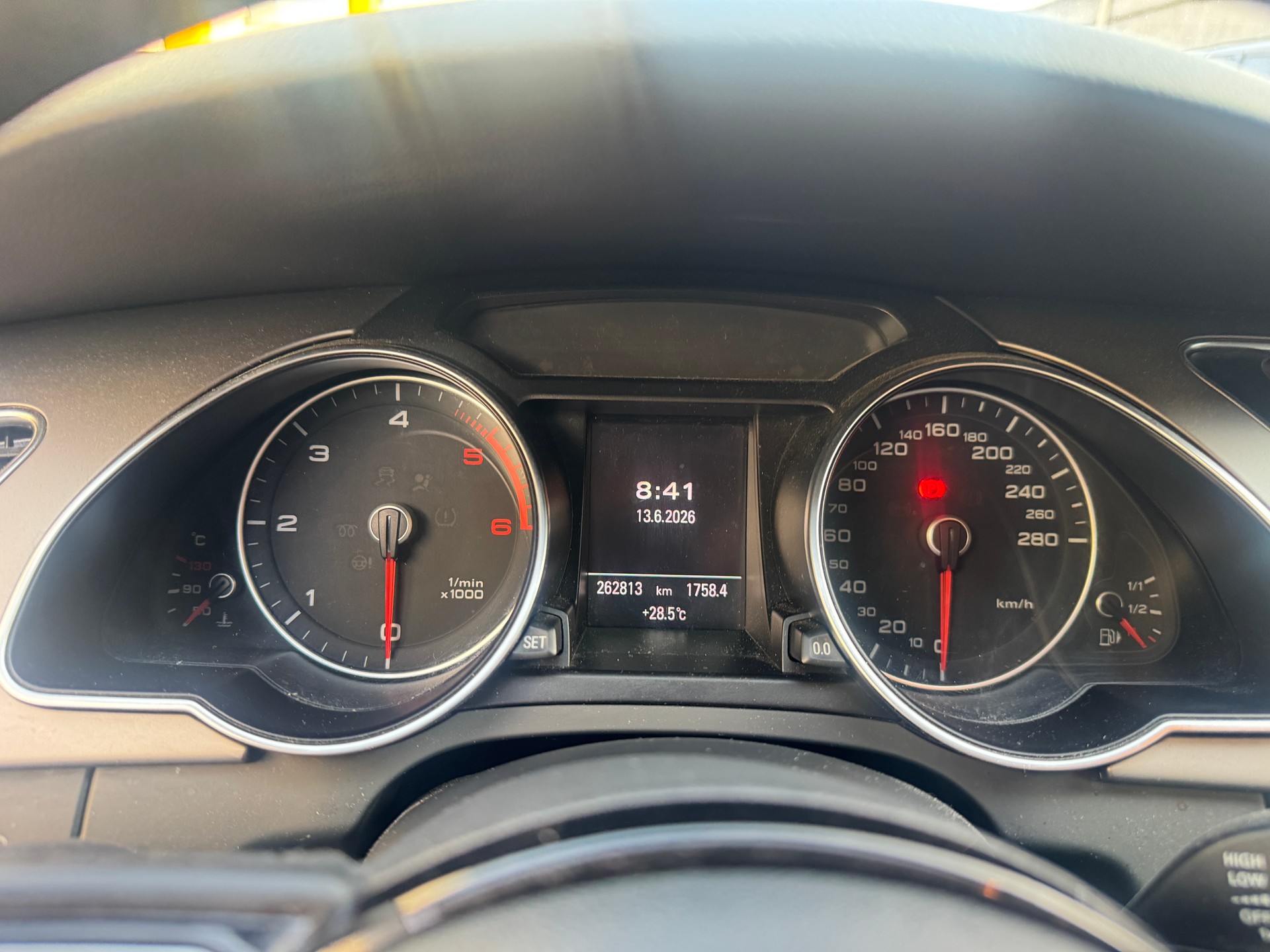 AUDI A5 Sportback 2.0 TDI-image-9