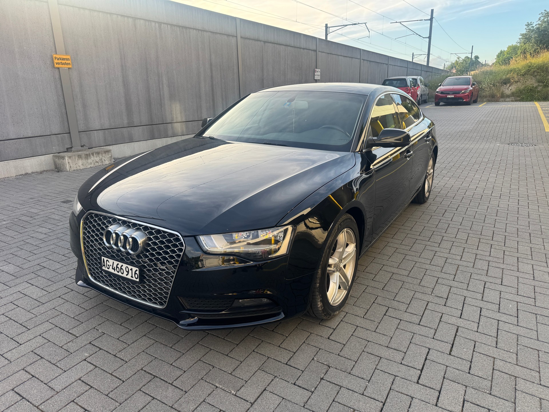 AUDI A5 Sportback 2.0 TDI-image-1