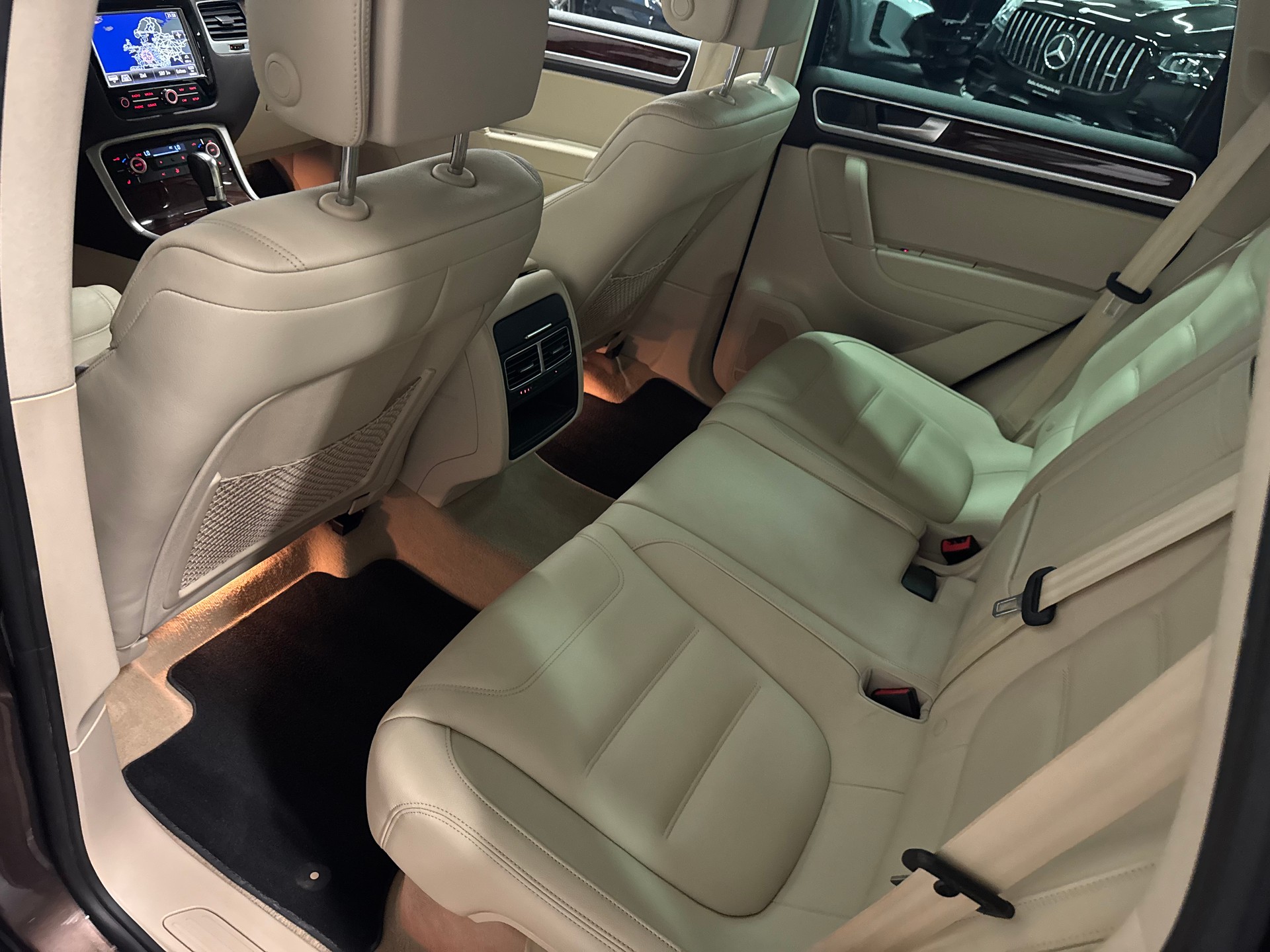 VW Touareg 3.0 TDI BlueMotion Technology Tiptronic-image-21
