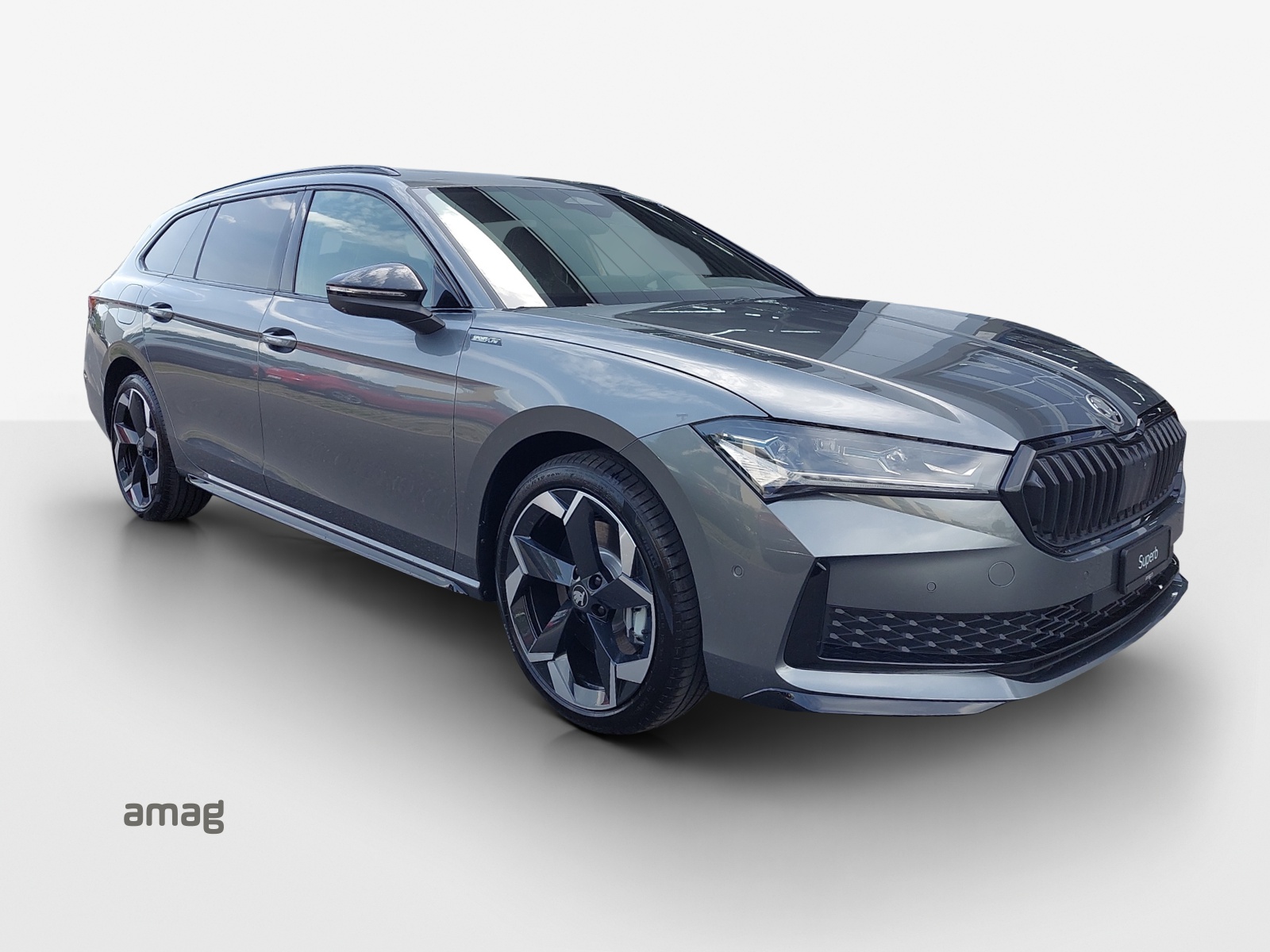 SKODA Superb Combi 1.5 TSI PHEV Sportline DSG-image-5