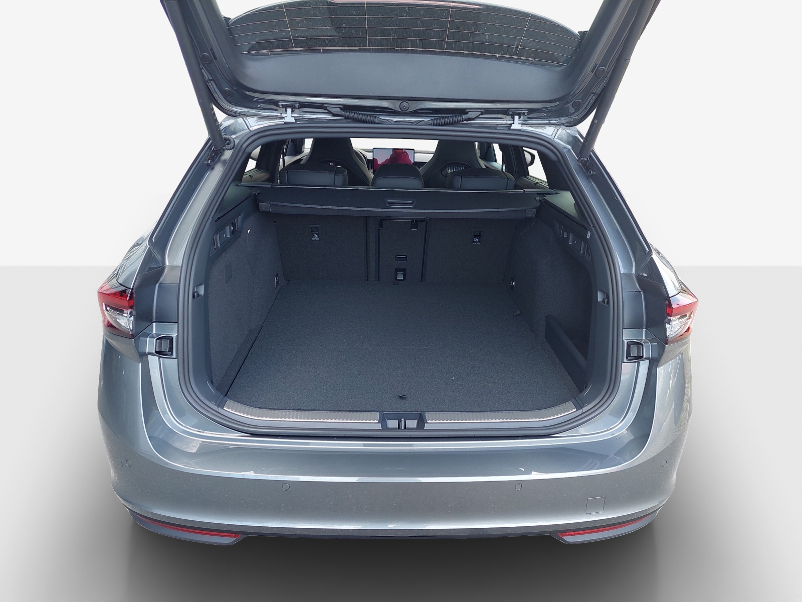 SKODA Superb Combi 1.5 TSI PHEV Sportline DSG-image-12