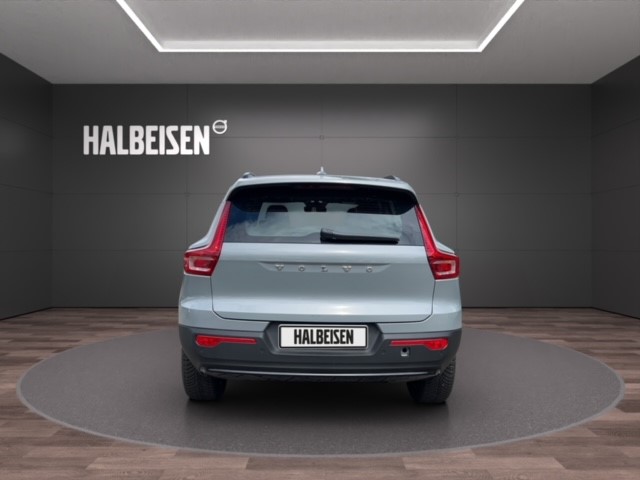VOLVO XC40 2.0 B3 MH Plus Dark-image-5
