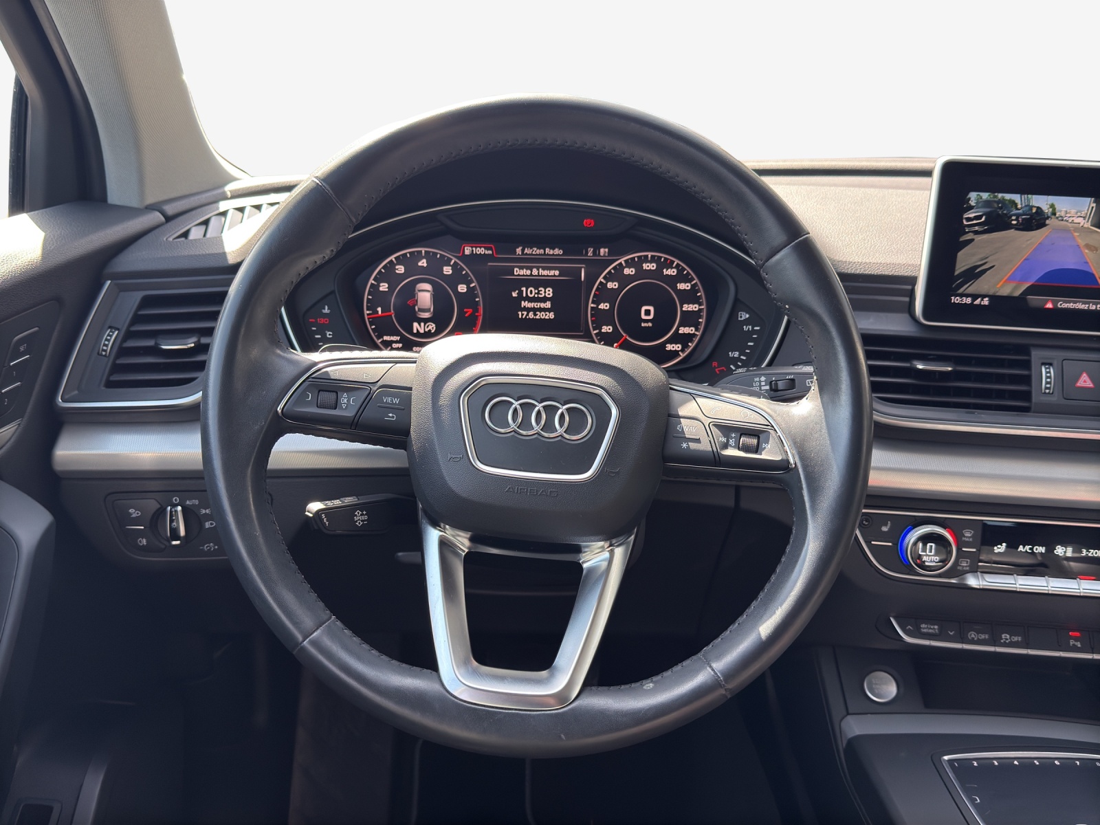 AUDI Q5 2.0 TFSI design quattro S-tronic-image-9