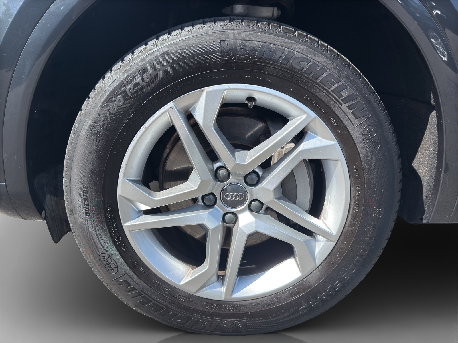 AUDI Q5 2.0 TFSI design quattro S-tronic-image-13