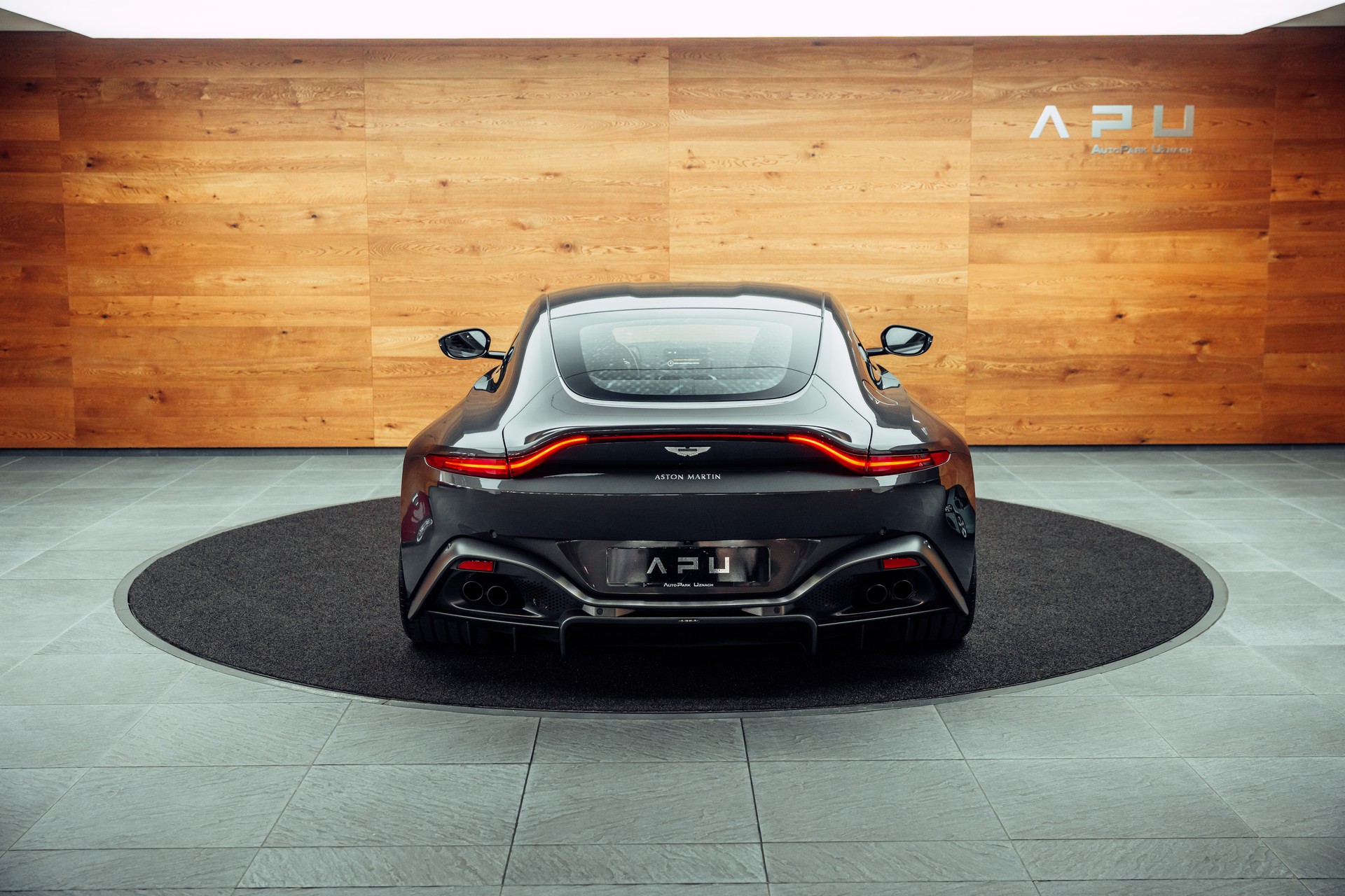 ASTON MARTIN V8 Vantage 4.0 Coupé-image-16