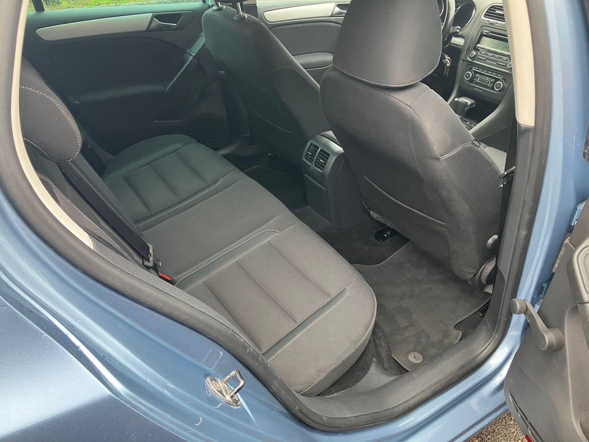 VW Golf 1.6 TDI Comfortline DSG-image-3