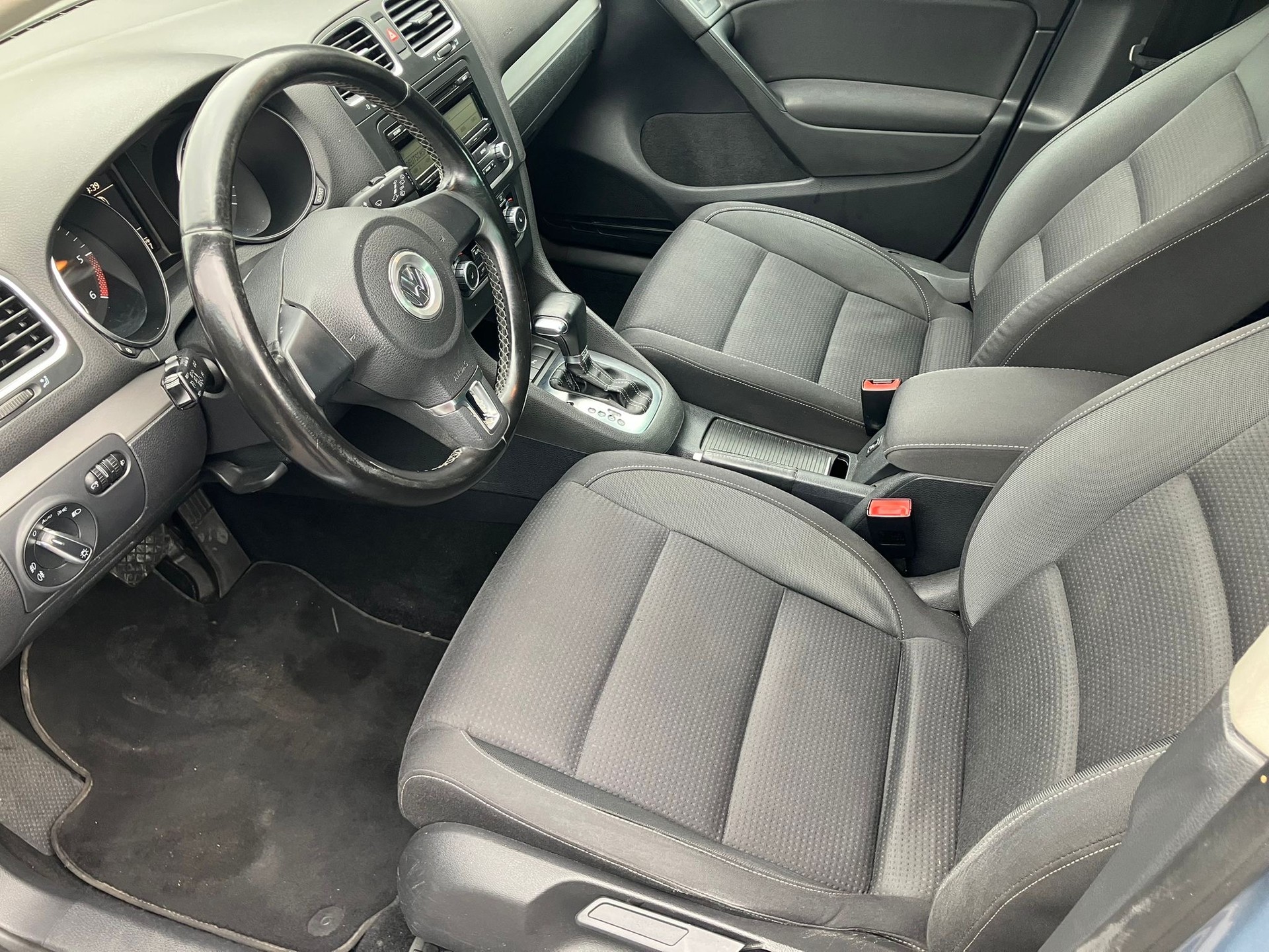 VW Golf 1.6 TDI Comfortline DSG-image-7