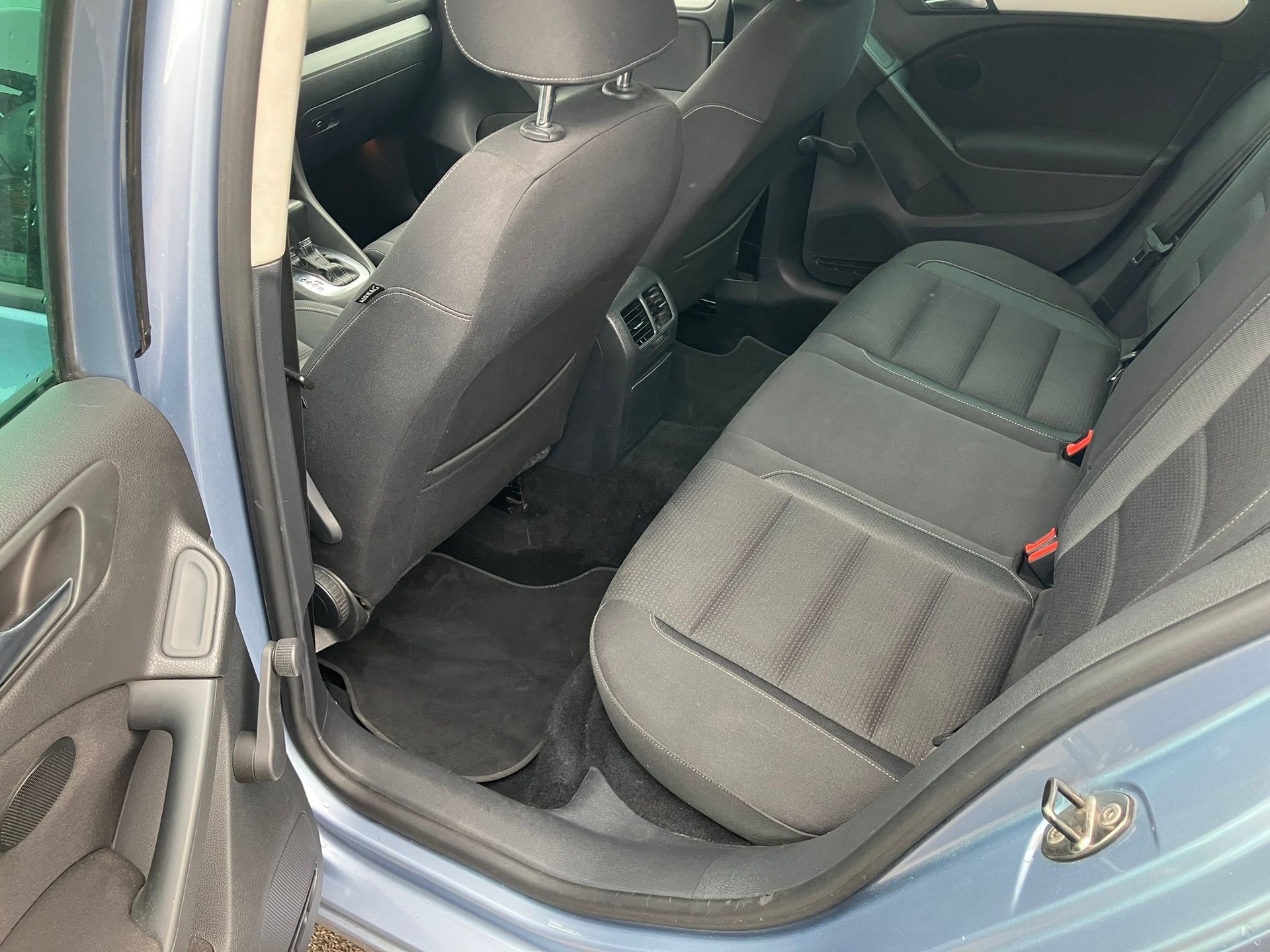 VW Golf 1.6 TDI Comfortline DSG-image-4