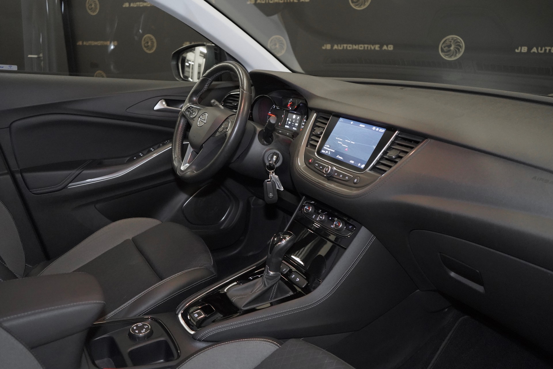OPEL Grandland X 1.6CDTi Excellence Automatik-image-6