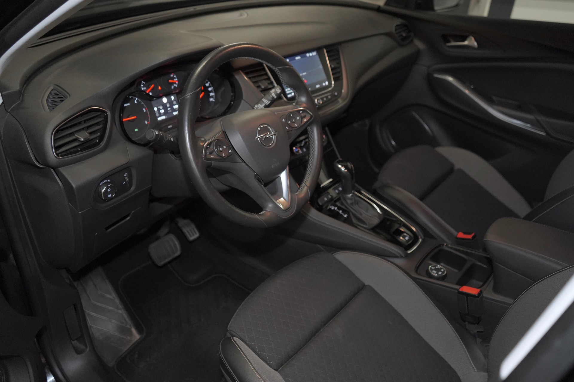 OPEL Grandland X 1.6CDTi Excellence Automatik-image-3