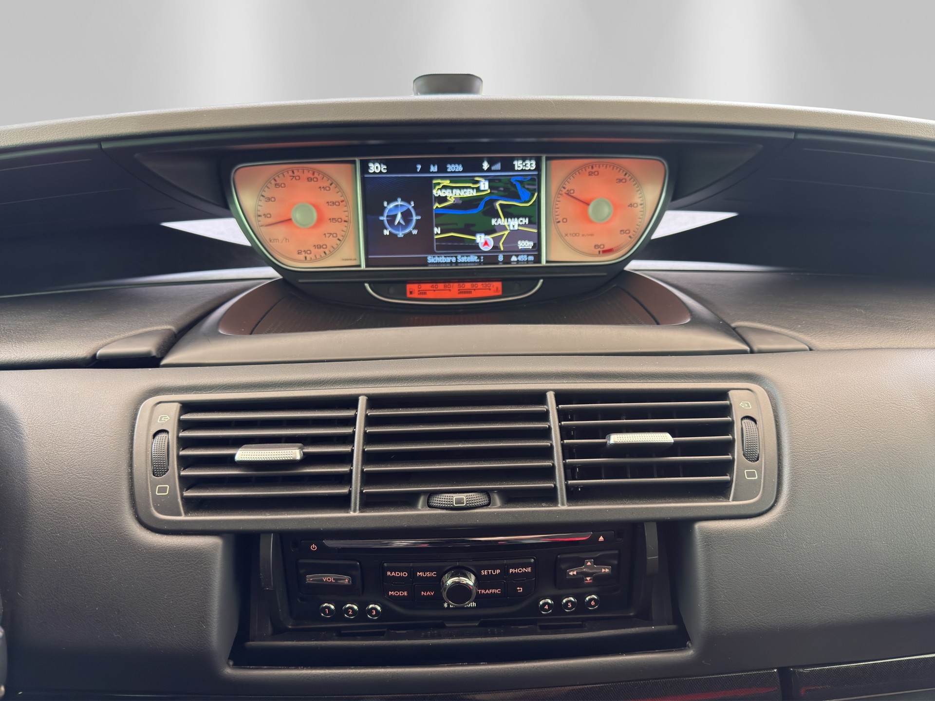 CITROEN C8 2.0 16V HDi Exclusive-image-11