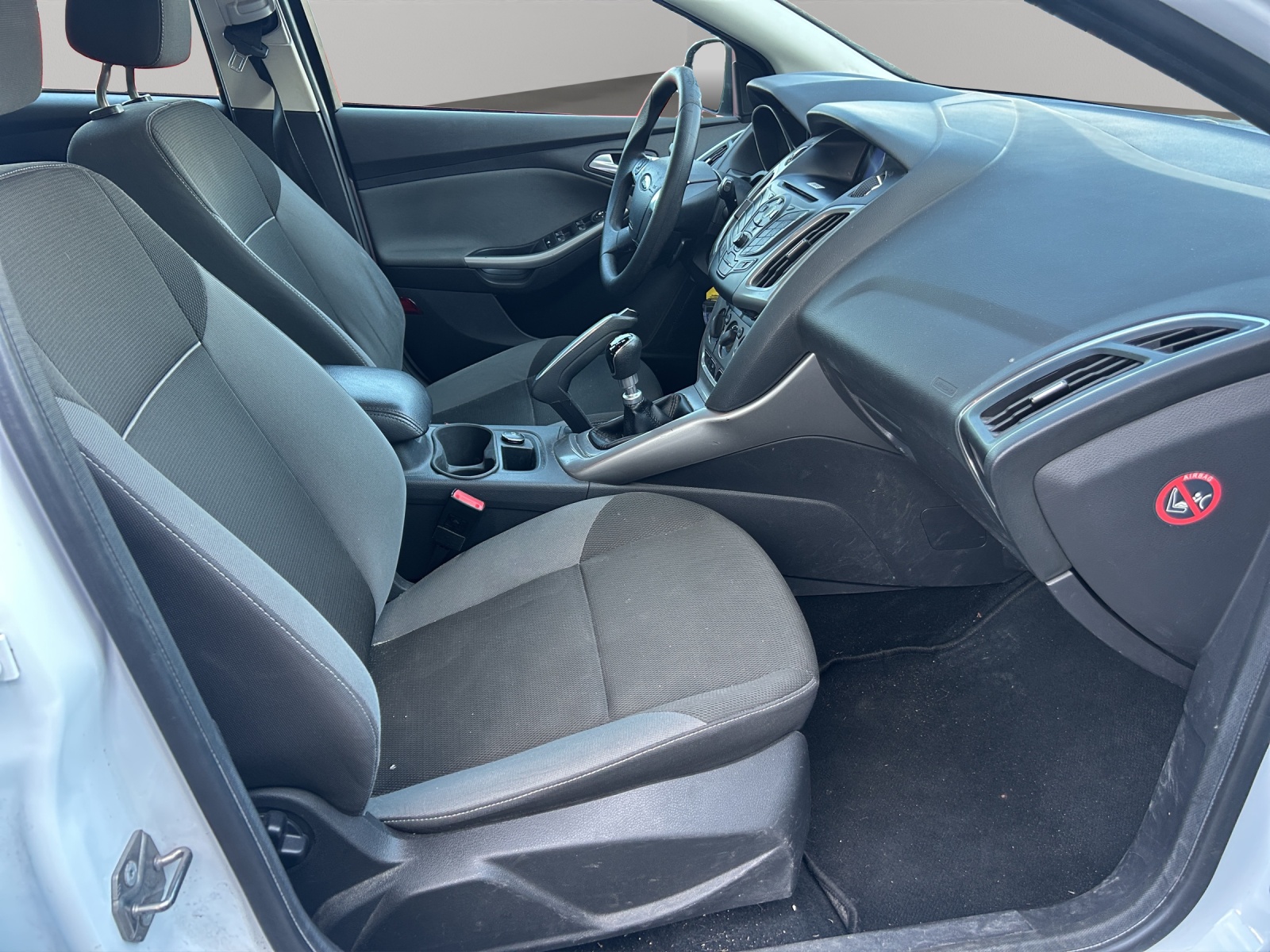 FORD Focus 1.6 TDCi Trend-image-11