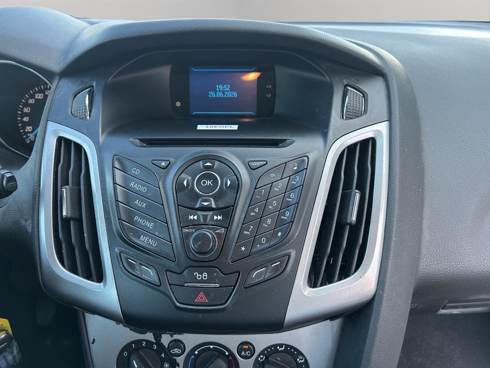 FORD Focus 1.6 TDCi Trend-image-12