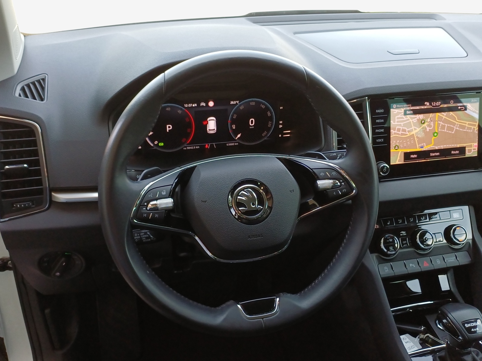SKODA Karoq 2.0 TDI CR Ambition 4x4 DSG-image-9