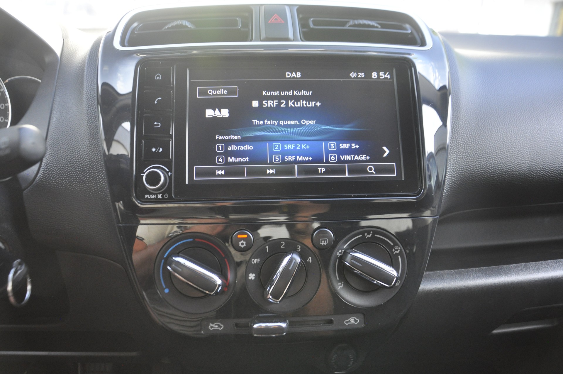 MITSUBISHI Space Star 1.2 CVT Inform I Automatik-image-10