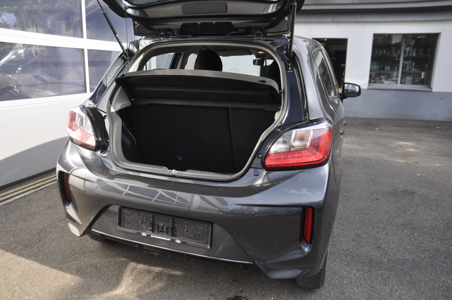 MITSUBISHI Space Star 1.2 CVT Inform I Automatik-image-12