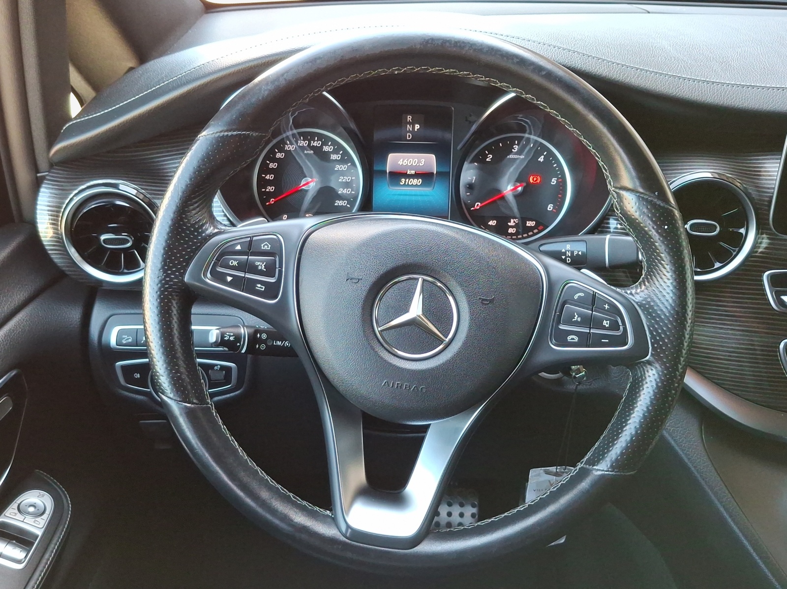 MERCEDES-BENZ V 250 d lang Avantgarde 4Matic G-Tronic-image-9