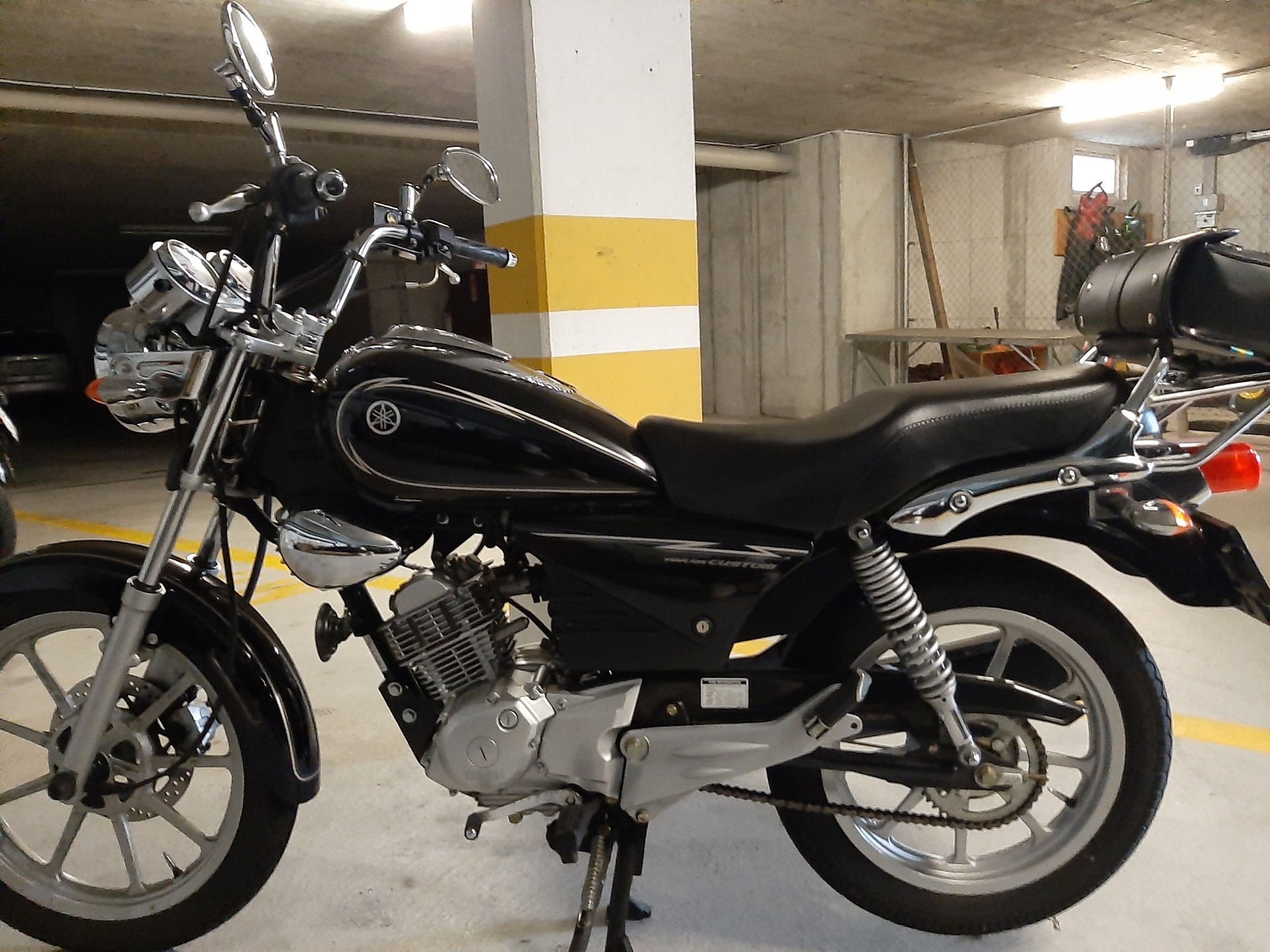 YAMAHA YBR 125