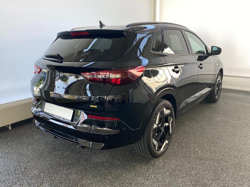 OPEL Grandland 1.6 T PHEV GSE-showroom-element-3