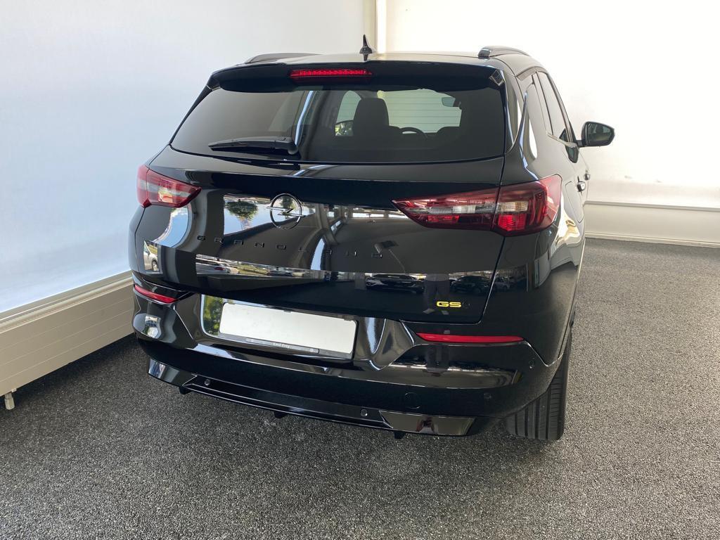 OPEL Grandland 1.6 T PHEV GSE-image-11