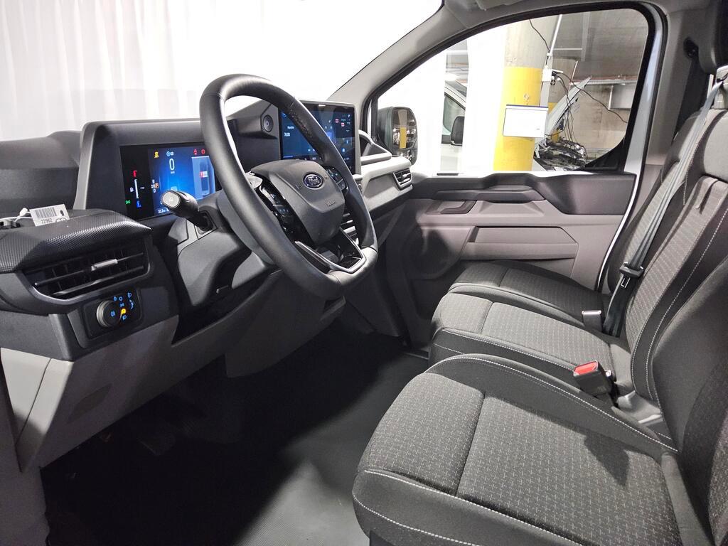 FORD E-Transit C Van 320 L1 Trend-image-8