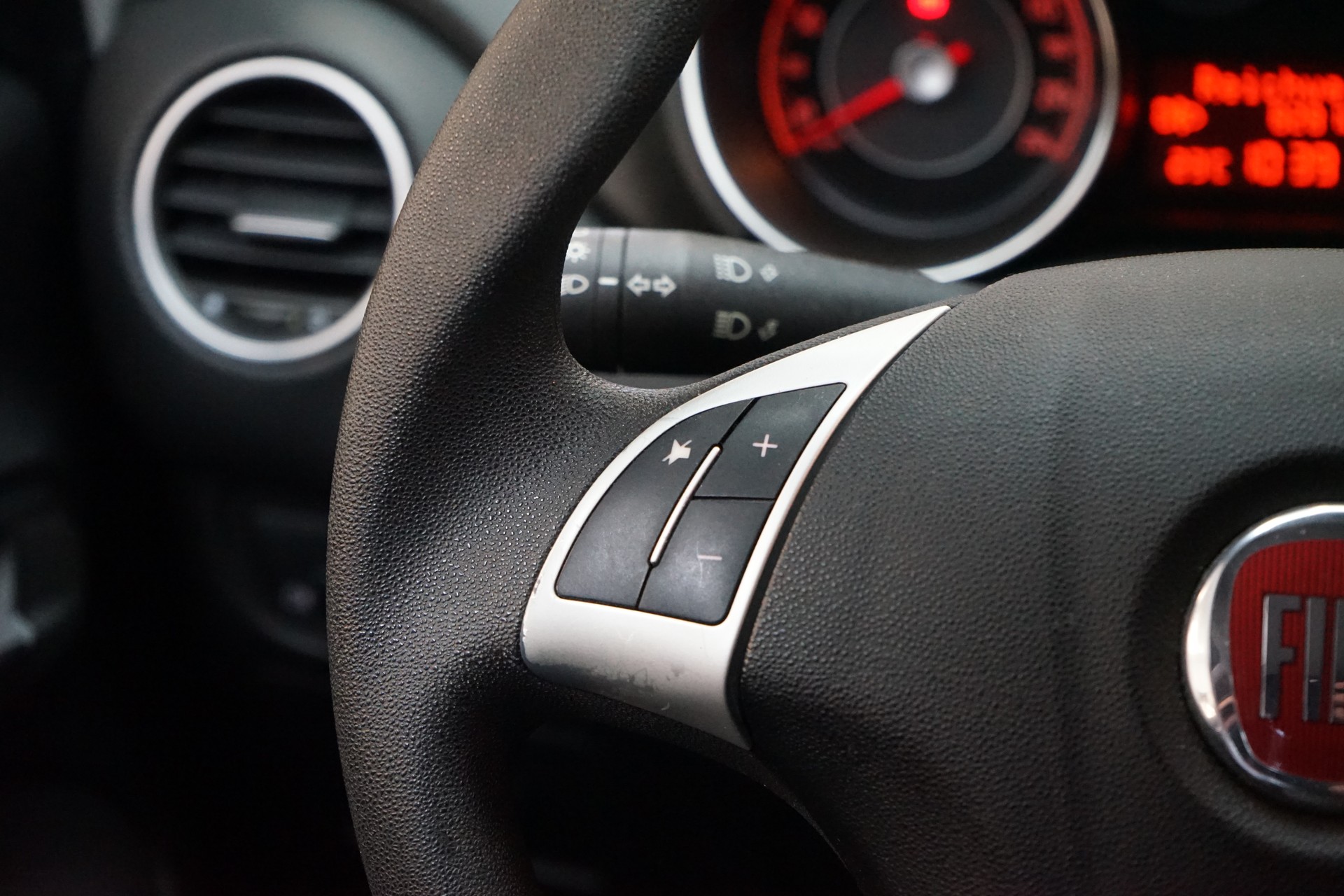 FIAT Punto 1.2 Cool-image-8