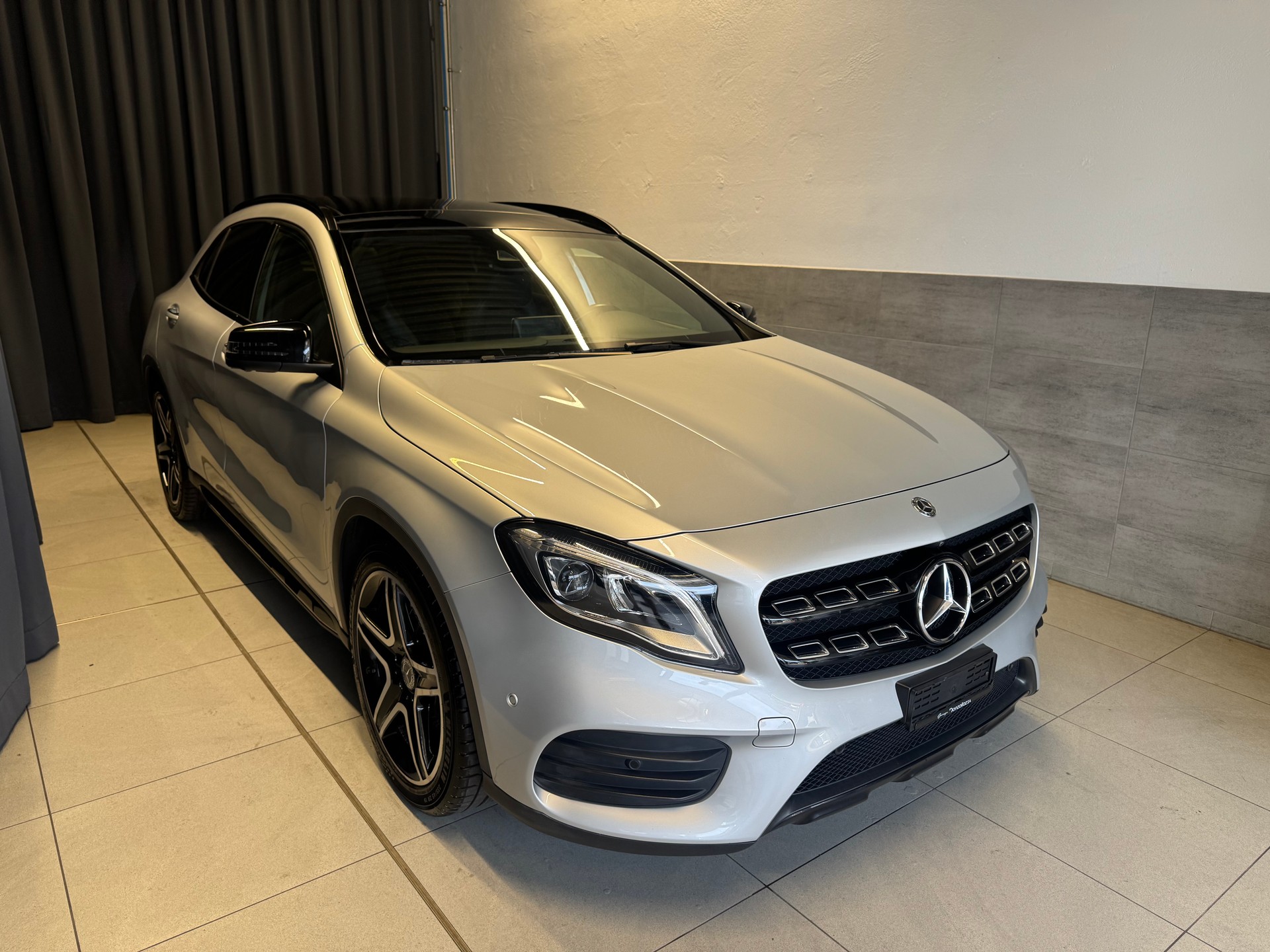 MERCEDES-BENZ GLA 220 AMG Line 4Matic 7G-DCT (26)-image-0