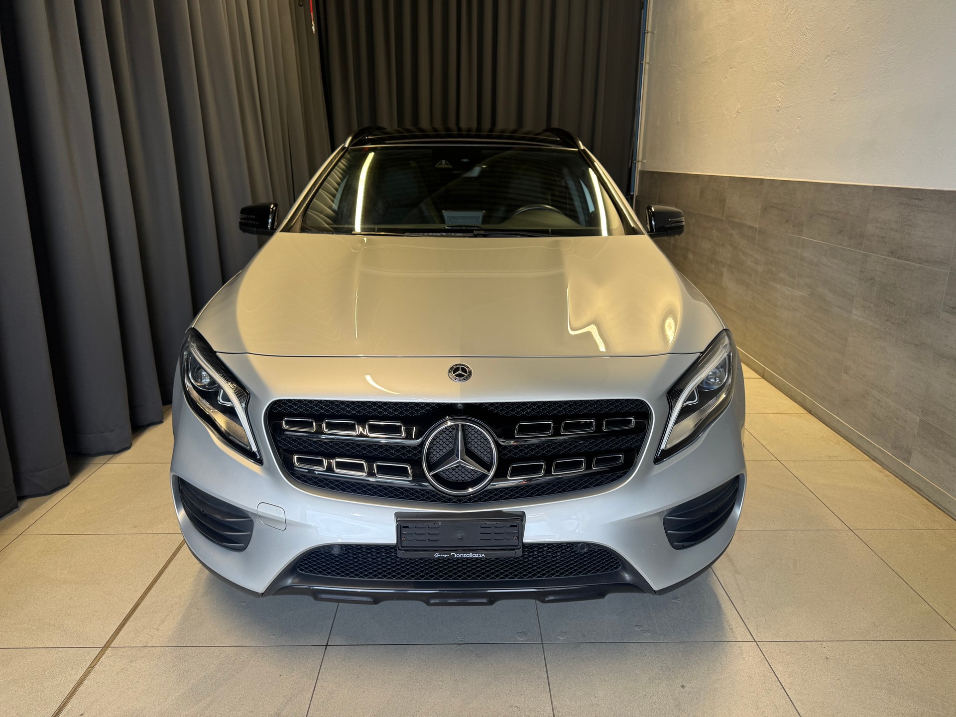 MERCEDES-BENZ GLA 220 AMG Line 4Matic 7G-DCT (26)-image-1